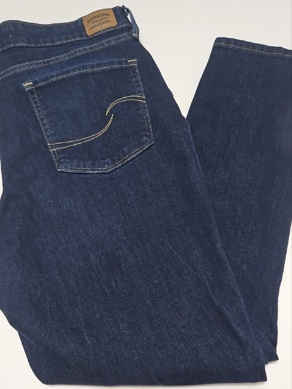 Signature by Levi Strauss Dark Indigo Mid Rise Skinny Jeans Size 16M
